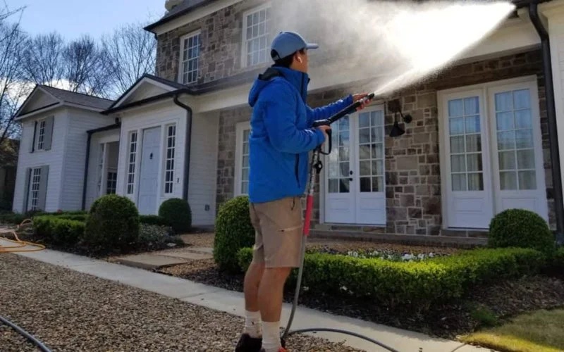 The Importance of Power Sweeping for Commercial and Residential Properties